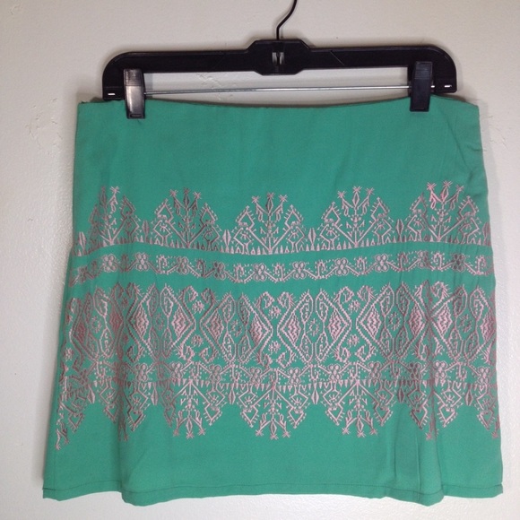 Harper Dresses & Skirts - Harper Mini Embroidered Skirt Size Large